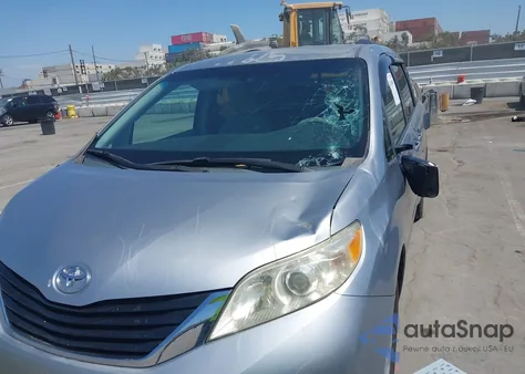 2011 Toyota Sienna Le V6 из США, поврежденный, VIN 5TDKK3DC5BS167253